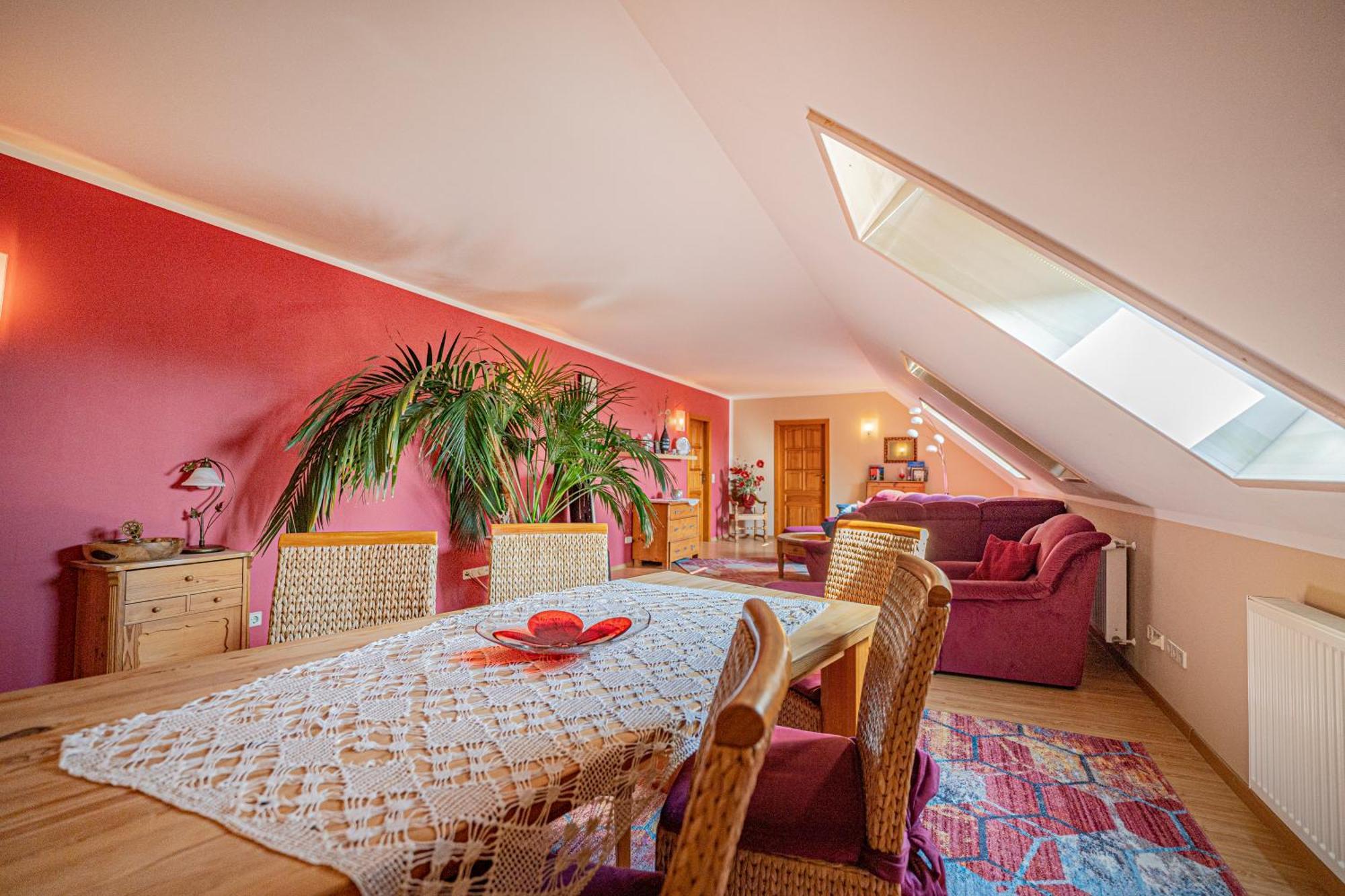 Appartement Dom Ogrodnika à Jezow Sudecki Extérieur photo