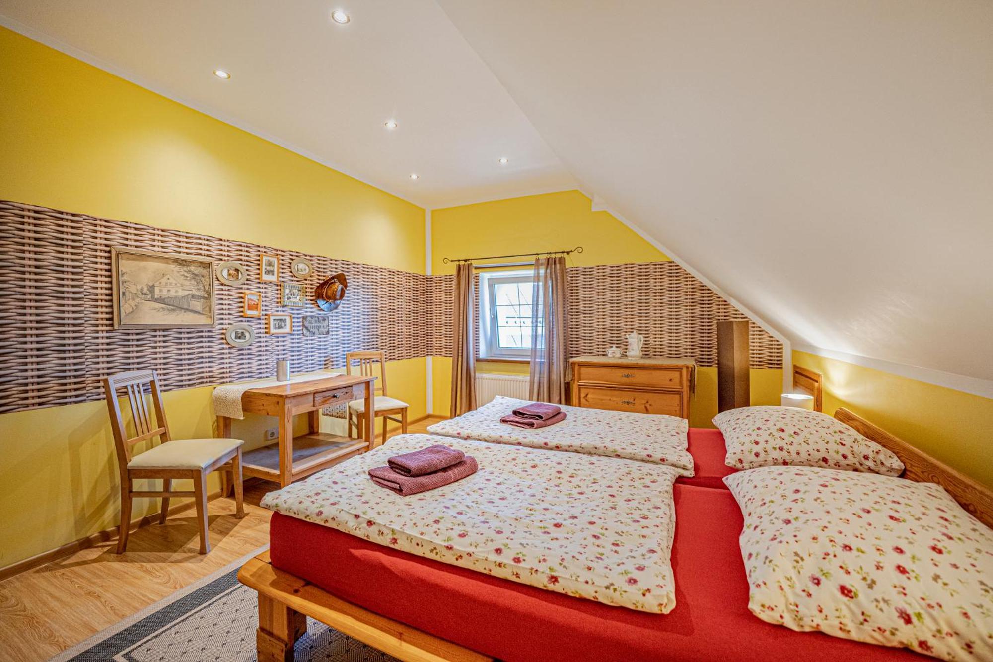 Appartement Dom Ogrodnika à Jezow Sudecki Extérieur photo