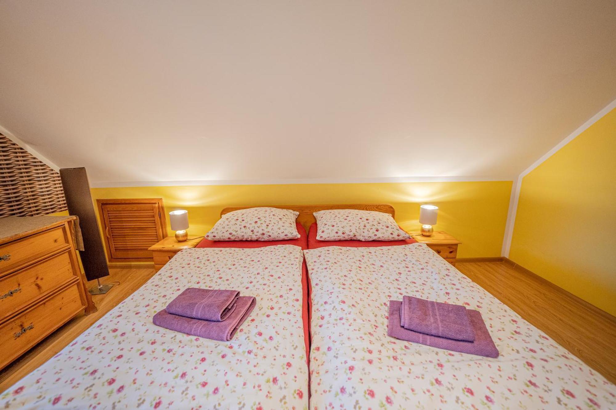 Appartement Dom Ogrodnika à Jezow Sudecki Extérieur photo